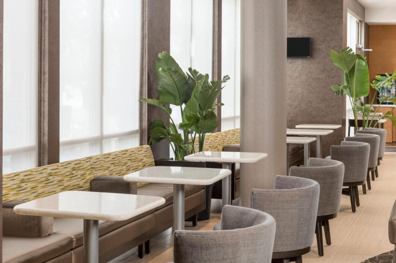 Springhill Suites By Marriott Lafayette South At River Ranch Exterior photo